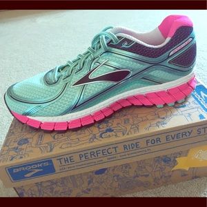 Brooks Adrenaline GTS 15